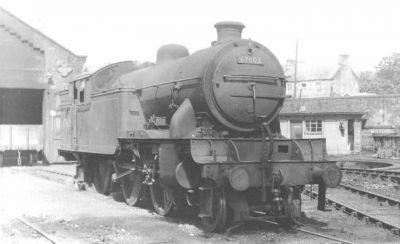 Burgh Engine
This Gresley designed 2-6-2T V1 engine, 67603, which weighed 84 tons, is pictured at the Helensburgh Central Station Shed in 1958. This class was introduced in 1930.

