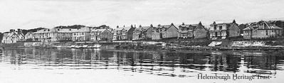 Craigendoran
A 1927 view of Craigendoran seafront properties taken from the pier. Second from left is the Lomond Hotel.
