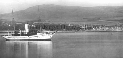 Helensburgh from Rosneath
A view of Helensburgh from Mill Bay, Rosneath. Date unknown.
