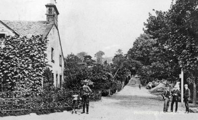 Manse Brae, Rhu
An old image of what was then known as Post Office Road, Rhu â€” now Manse Brae. Image by courtesy of Jim Shields.
