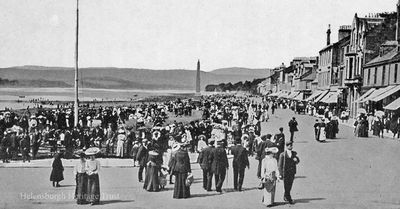 Busy seafront
A sunny and busy day on Helensburgh seafront, probably in Edwardian times. Image date unknown.
