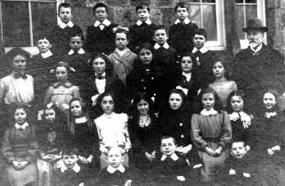 Rhu School 1909-10
