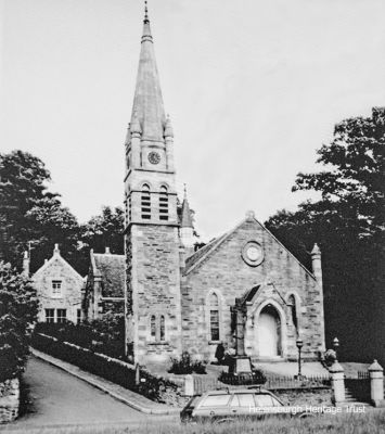 Shandon Church
Built in 1844 as Shandon Free Church, it became linked with Rhu Church in 1954. It continued in use until 1981 and was then converted into housing, with the height of the steeple being substantially reduced. Shandon Pier used to stand straight across the road from the church. Photo by Professor John Hume.
