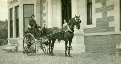 Horse and Carriage
Outside Bellcairn House, Cove, in 1913.
