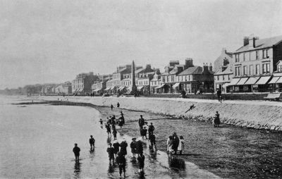Helensburgh Seafront
Children playing on the seafront. Taken from the pier c.1890.
