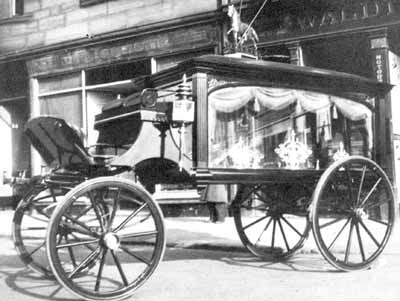 Funeral Carriage
A new funeral carriage is proudly displayed outside the Sinclair Street premises of Waldie & Co., Motor and Carriage Hirers. Date unknown.
