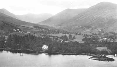 Rossdhu and Glen Luss
Undated photograph from the past of Glen Luss from Inchtavannach, showing Rossdhu House, ancestral home of the Clan Colquhoun and now clubhouse for the exclusive Loch Lomond Golf Club.
