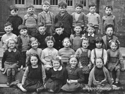 Names missing
A Clyde Street School class in June 1949. Top row: Duncan McKillop, Alex Hastings, Donald Scott, ?, Campbell Mackie, Jamie McNicol, Allan McDonald; second: Archie Haining, Bobby Lawrie, Tommy Spence, ?, John Fraser, Jim Spalding; third: Janet Fagan, Sylvia Silver, Lillian Turner, Marlyn Whyte, ?, Sally Martin, Joan Robertson; front: Marie Lowson, Mary Cranston, Noreen Kerr, Sylvia Gilchrist. Image supplied by Marlyn Ritchie (nee Whyte).

