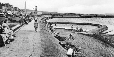 Paddling pool
Another image of children playing in the now removed paddling pool on Helensburgh's West Esplanade. Image circa 1951.
