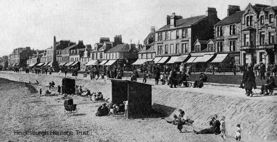 Beach huts
Huts provide shelter from the sun on Helensburgh beach just to the west of the pier. Image from 1933.
Keywords: Beach huts