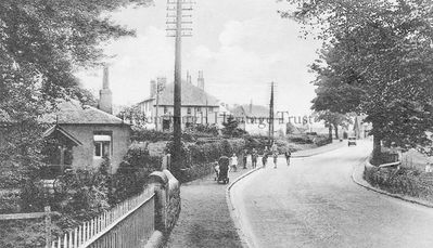 Cardross Main Street
The west entrance to Cardross village is pictured, circa 1935.
