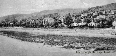 Clynder
An old view of the beach and lochside houses at Clynder. Image supplied by Eleanor Evans; image date unknown.
