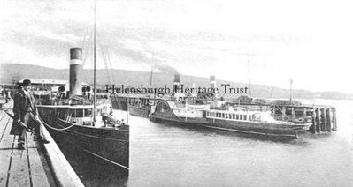 Craigendoran Pier
An old photograph of Craigendoran pier with two early Clyde steamers alongside. Image date unknown.
