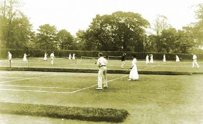 Tennis in 1913
Players on the grass courts at Helensburgh Lawn Tennis Club in Suffolk Street in 1913
