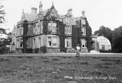 Ferniegair
Ferniegair on West Clyde Street, home of the Kidston family and immediately east of Cairndhu, built in 1869 by architect John Honeyman and demolished in the 1960s. Image supplied by John Johnston.
