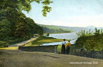 Gareloch from Rosneath
Two ladies admire the view of the Gareloch from Rosneath. Image date unknown.
