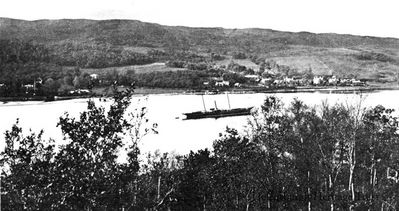 Dalandhui and Garelochhead
Looking west from Garelochhead across the Gareloch towards Dalandhui on the left and the rest of the village, circa 1910.
