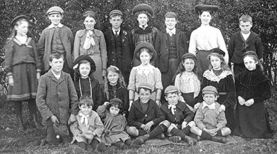 Pupils of Glen Fruin School circa 1910-12
Three of the pupils are James, Graham, and Robert Douglas Thorburn. The picture was taken by keen amateur photographer Robert Thorburn.

