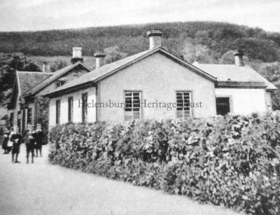 Rosneath School
Rosneath School at the Clachan, when the uniform was rather different from today. Image date unknown.
