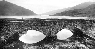 New Shire Bridge
The New Shire Bridge at the head of Loch Long between Arrochar and Succoth. Image circa 1935.
