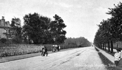 Sinclair Street
Looking south down Sinclair Street from Helensburgh Upper Station, circa 1907.
