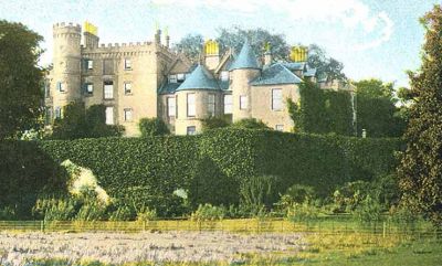 Ardencaple Castle
Only one tower still remains of this ancient seat of the Clan MacAulay. Image from a postcard dated 1901.
